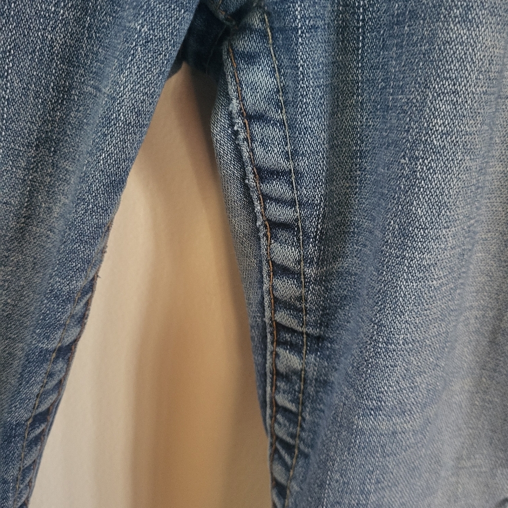 True Religion Blue Boot Cut Jeans with Signature Stitching - Picture 7 of 11